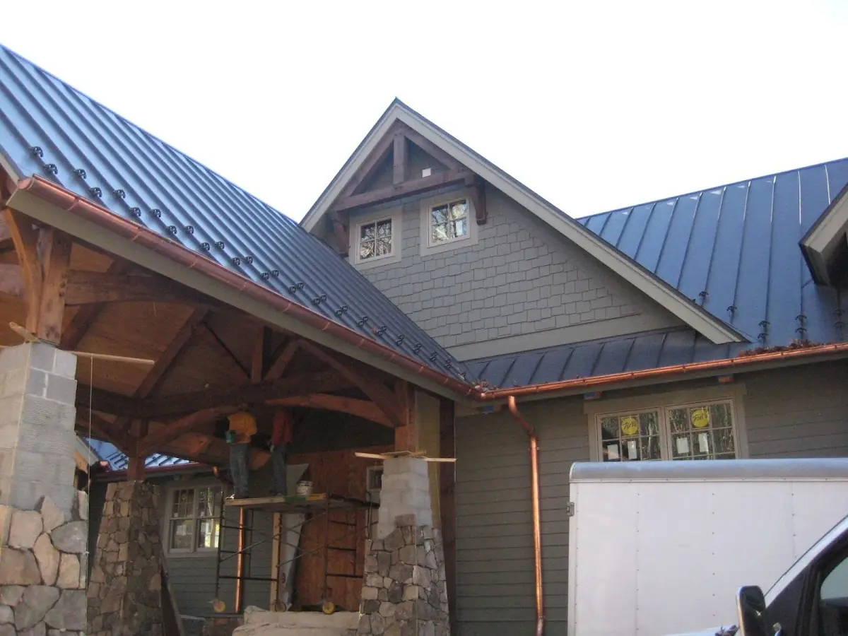 Craftsman Roofing team delivering quality roofing work in Fintches Corners